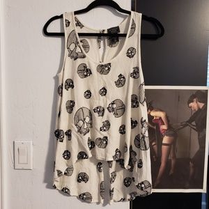 Hot Topic skull print tank top
